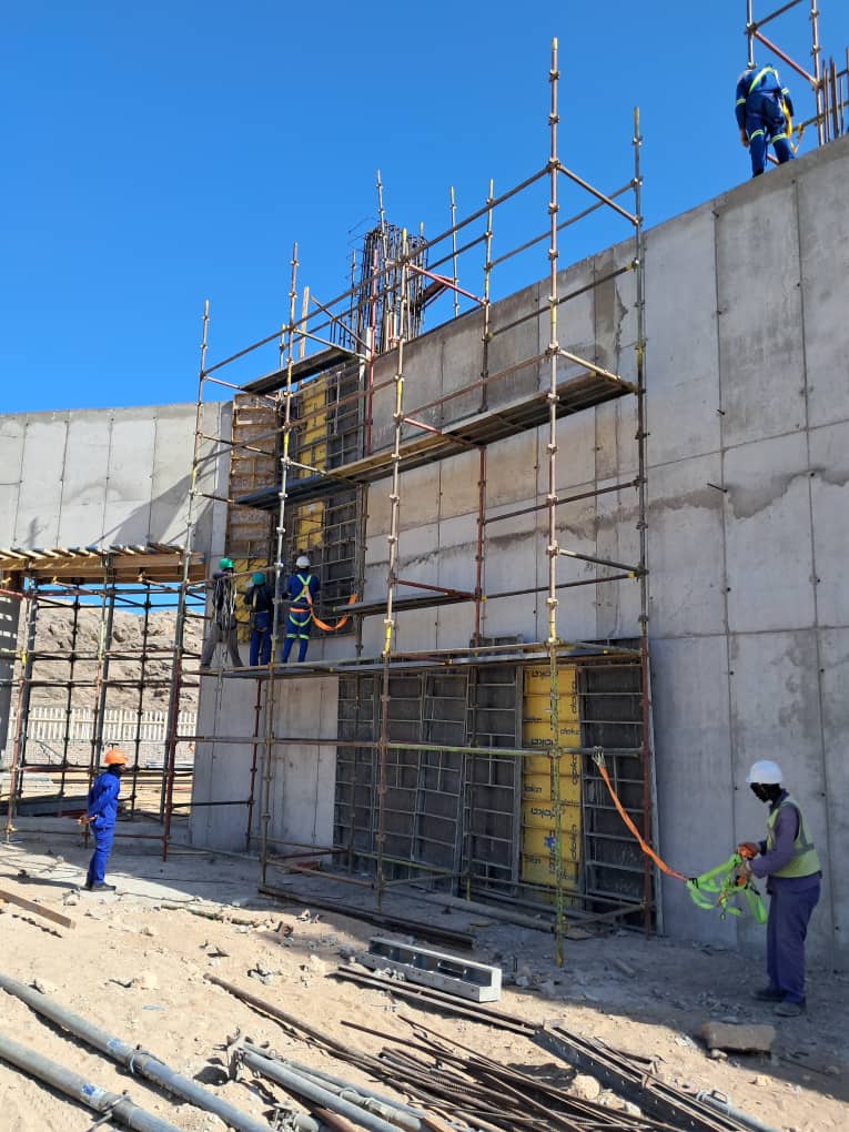 construction, renovation walls and ceilings outdoors