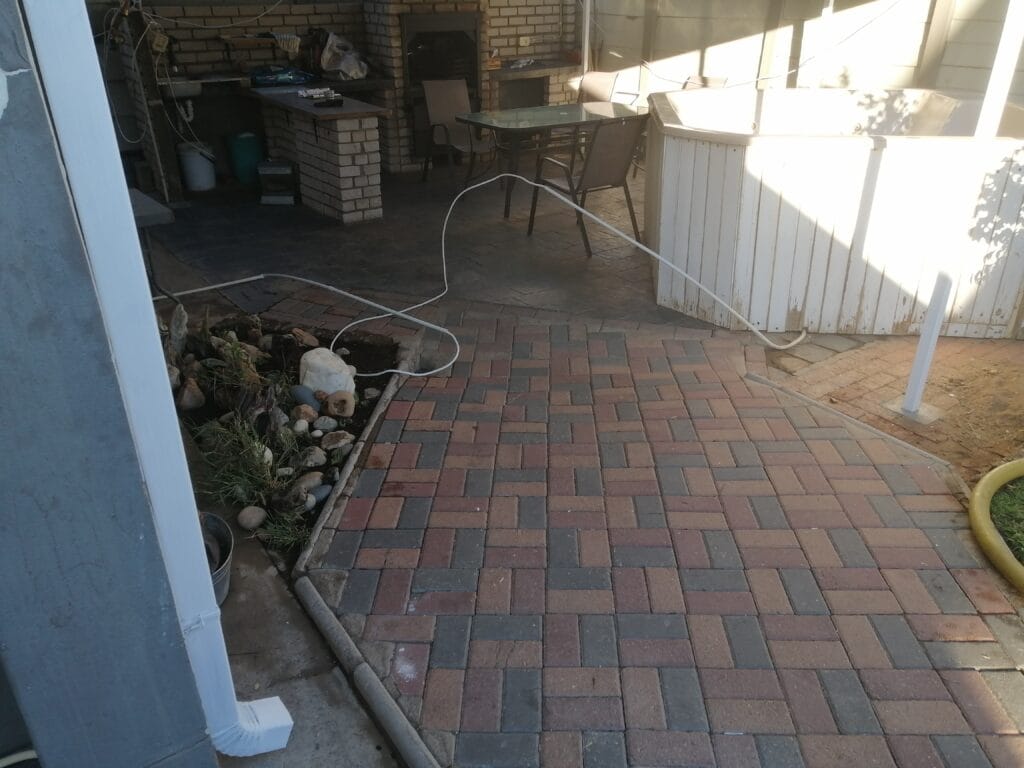 construction, renovation walls and ceilings outdoors