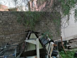 construction, renovation walls and ceilings outdoors